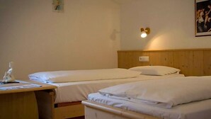 Room - Berggasthof Stern (Predoi)