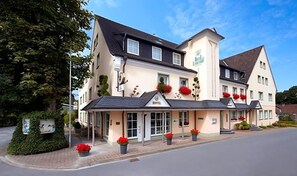 View from property - Hotel Lindenhof (Warstein)