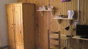Room - Hotel Edelweiss (Magland)
