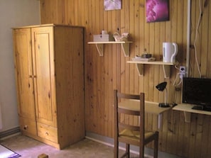 Room - Hotel Edelweiss (Magland)