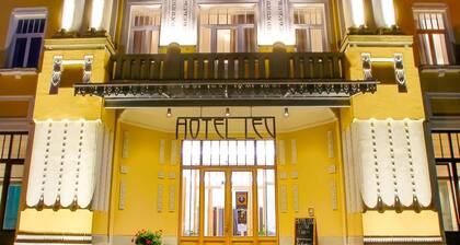 Hotel Lev