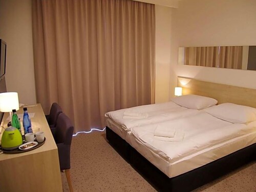 Hotel Uniejv W