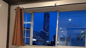 Unclassified image, 4 of 105, button - City Hotel Southern Cross (Tokyo)