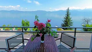 Room - Hotel Le Lv Man (Saint-Gingolph)