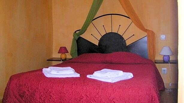 Unclassified image, 1 of 6, button - Hotel Des Sites (Salavas)