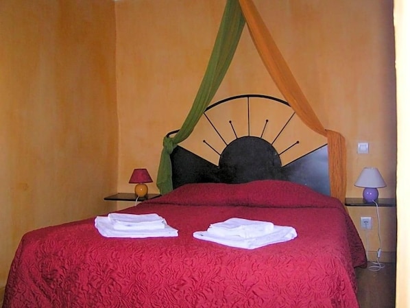 Room - Hotel Des Sites (Salavas)