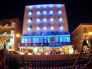 Unclassified image, 5 of 7, button - Hotel Continental (Bellaria-Igea Marina)