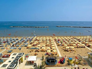 Unclassified image, 3 of 7, button - Hotel Continental (Bellaria-Igea Marina)
