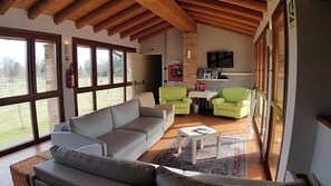 Lobby - Ostello Molino Di Basso (Torre Pallavicina)