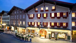 View from property - Genievuerhotel Dv Llerer (Golling an der Salzach)