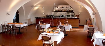 Hotel Zv Mek Velkv Byst Oice