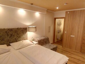 Room - Pension Wachau (Klagenfurt am Woerthersee)