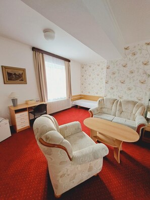 Room - Hotel Grand (Tanvald)