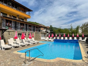 Unclassified image, 5 of 41, button - Family Hotel Enica (Teteven)