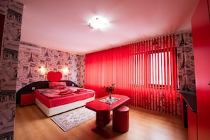 Unclassified image, 4 of 41, button - Family Hotel Enica (Teteven)