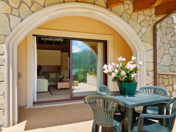 View from property - Tassido Coda Resort (Villalago)