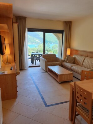View from property - Tassido Coda Resort (Villalago)
