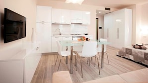 Unclassified image, 2 of 25, button - Residence Ferrucci (Prato)
