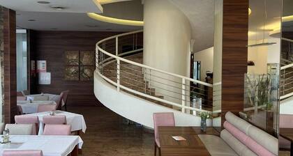 Hotel Gari A