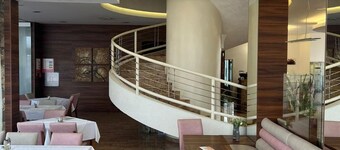 Hotel Gari A