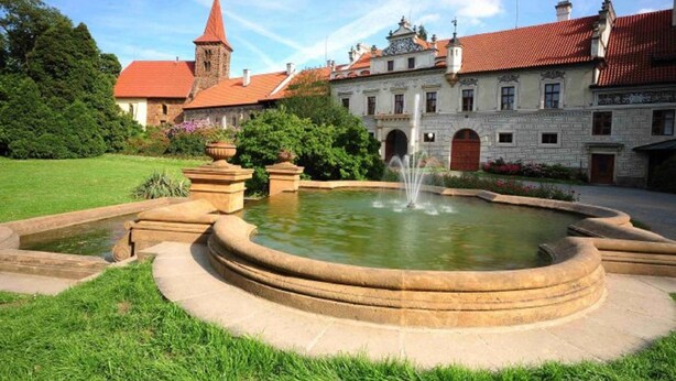 View from property - Hotel Floret (Pruhonice)