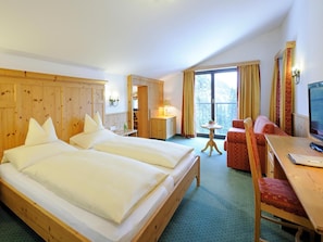 View from property - Cresta Alpin Sport Hotel (Lech am Arlberg)