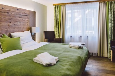 Hotel Restaurant Zum Schwarzen Bv Ren