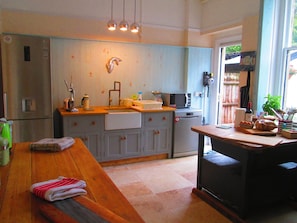 Unclassified image, 4 of 48, button - The Old Kitchens (Totland Bay)