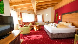 View from property - Wellness- Und Familienhotel Egger (Saalbach-Hinterglemm)
