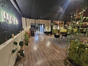 Ảnh chưa phân loại, 5 trong số 24 ảnh, nút