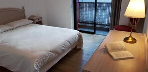 Ảnh chưa phân loại, 4 trong số 18 ảnh, nút