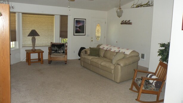 Unclassified image, 1 of 28, button - The Cozy Cabin Lapine (La Pine)