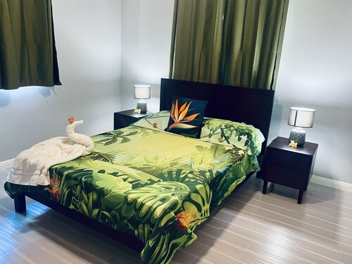 Fare To'erau — Modern New-Build Home in Anau, Bora Bora