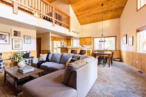 Lobby - 2 Cabins, Close To The Lake Hot Tub, Game Loft, (Big Bear Lake)