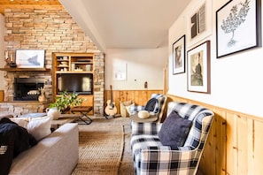 Lobby - 2 Cabins, Close To The Lake Hot Tub, Game Loft, (Big Bear Lake)