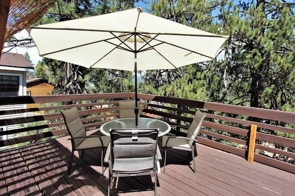 Terrace/patio - The Train Getaway (Big Bear Lake)