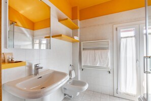 Bathroom - Hotel Emi (Calderara di Reno)