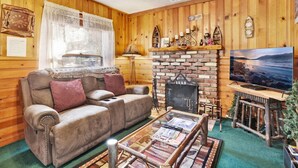 Room - Bear Paw Cottage #2395 (Big Bear Lake)