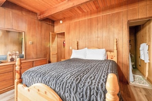 Room - Joebellarue Home (Big Bear Lake)
