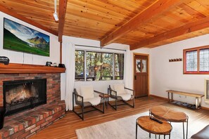 Lobby - Summit Happy Mountain Cabin (Big Bear Lake)