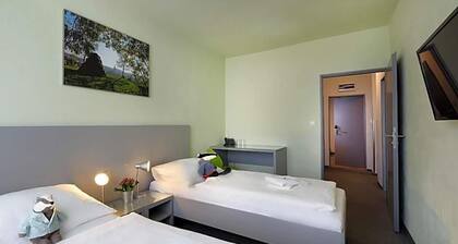 Hotel Atom T Oebv C