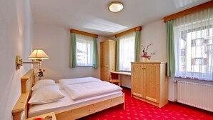 Unclassified image, 3 of 43, button - Parkhotel Plauserhof (Plaus)