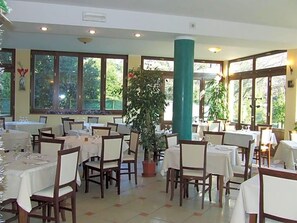 Tempat makan
