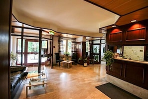 Lobby - Hotel Restaurant Und Gv Stehaus Lv Wen (Suessen)