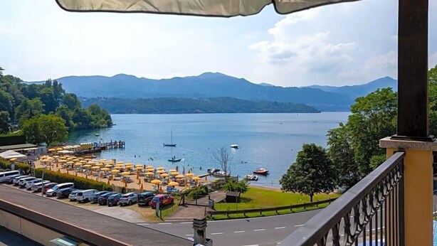 Room - Hotel Fontaine Bleue (Orta San Giulio)