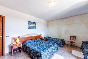 Unclassified image, 3 of 57, button - Hotel Il Melograno (Tempio Pausania)
