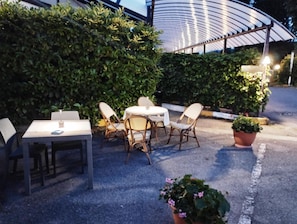 View from property - Motel Est (Peschiera Borromeo)