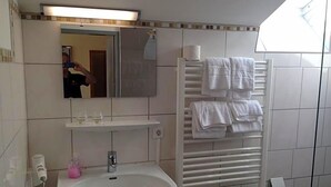 Room - Hotel Sonnenhof (Thannhausen)