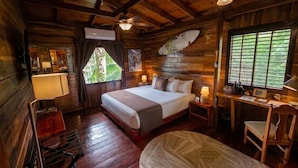 Unclassified image, 5 of 22, button - Hotel Central Bocas Del Toro (Panama)