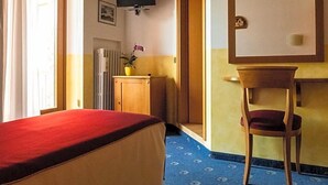Unclassified image, 3 of 21, button - Hotel Ristorante Centrale (Rovere Veronese)